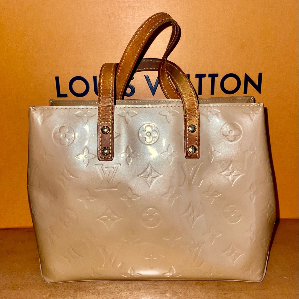 Louis Vuitton Vernis Reade PM Bag